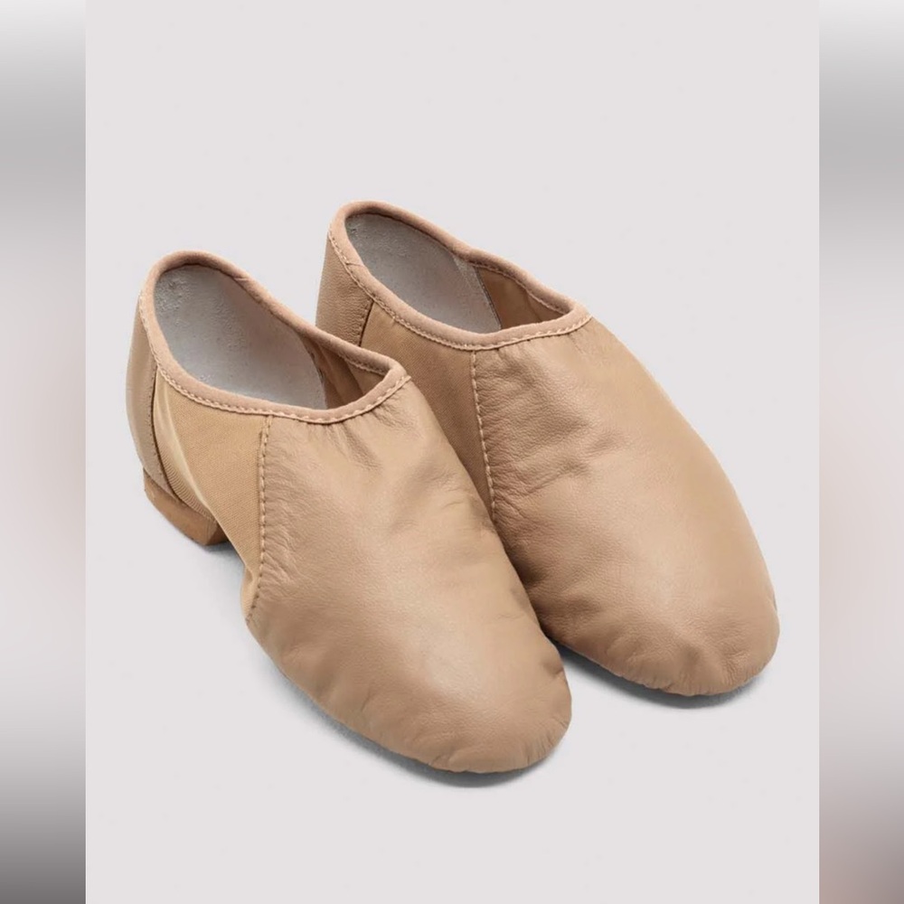 NEW Bloch Ladies Neo-Flex Slip On Leather Jazz Shoes Size 8.5 NWOT